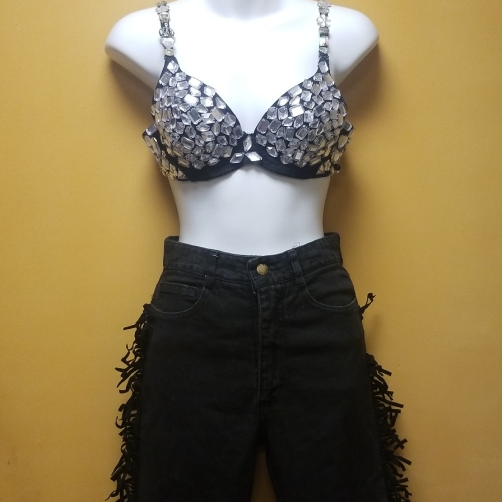 Black jeans with fringes